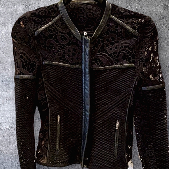 💋DESIGNER Iro Lewis💋. Black Leather and Lace Crochet Jacket Size XS Blazer - Picture 3 of 11